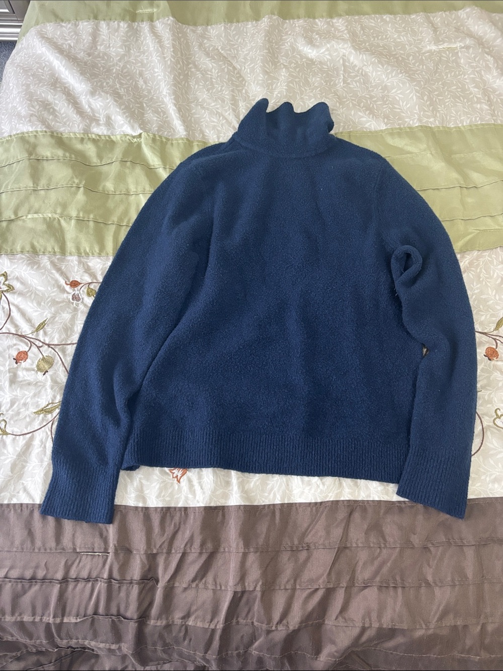 Abercrombie & Fitch Navy Turtleneck Pullover Sweater